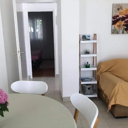 Nadalina Daire Trogir